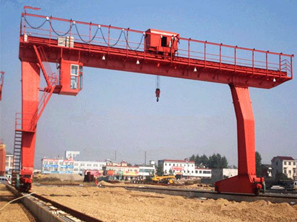 如何選購門式起重機(jī)？