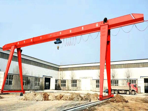 如何對起重機(jī)進(jìn)行周檢？